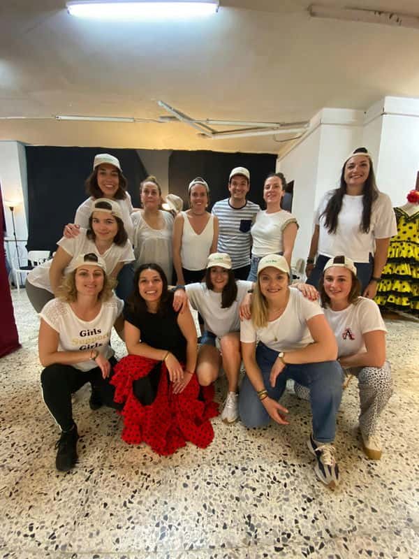 Friends enjoying a private dance experience during their trip to Barcelona
